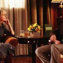 Diane Keaton e Gabriel Macht in una scena del film Perchè te lo dice mamma