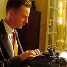 Edward Norton insieme a  Naomi Watts in una scena de Il velo dipinto