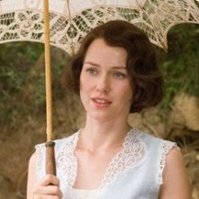 Naomi Watts in una scena de Il velo dipinto