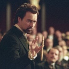 Edward Norton in una scena del film The Illusionist