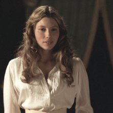 Jessica Biel in una scena del film The Illusionist