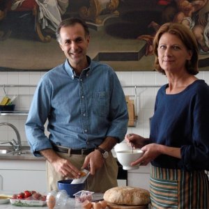 Roberto Citran con Angela Finocchiaro in una scena del film Lezioni di volo