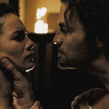 Dominic West e Lena Headey in una scena del film 300