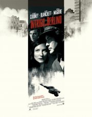 La locandina italiana di Intrigo a Berlino