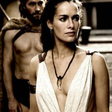 Lena Headey in una scena del film 300