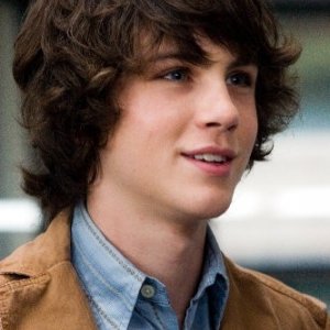 Logan Lerman in una scena del film The Number 23