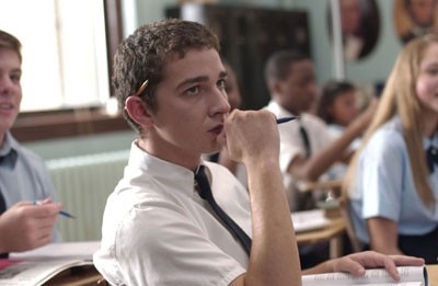 Shia LaBeouf in una scena del film Guida per riconoscere i tuoi santi