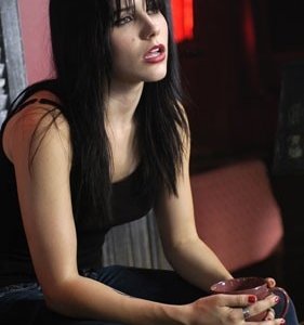 Sophia Bush in una scena del film Stay Alive