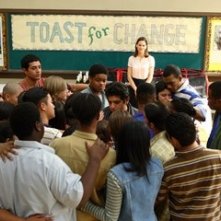 Hilary Swank in una scena del film Freedom Writers