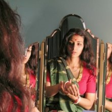 Tabu allo specchio in una scena del film The Namesake