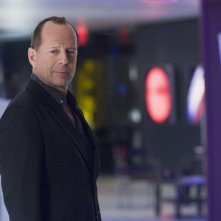 Bruce Willis in una scena del film Perfect Stranger