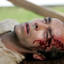 John Hannah in una scena drammatica del film Ghost Son