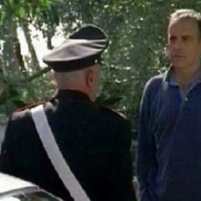 Enrico Montesano in una scena del dramma Il Lupo