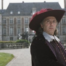 Fabrice Luchini in una scena de Le avventure galanti del giovane Moliere