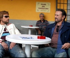 l'attore Massimo Bonetti in una scena del film Il Lupo