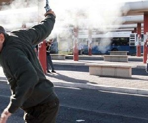 Massimo Bonetti in una scena del dramma biografico Il Lupo