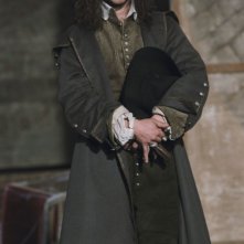 L'attore Romain Duris in una scena de Le avventure galanti del giovane Moliere