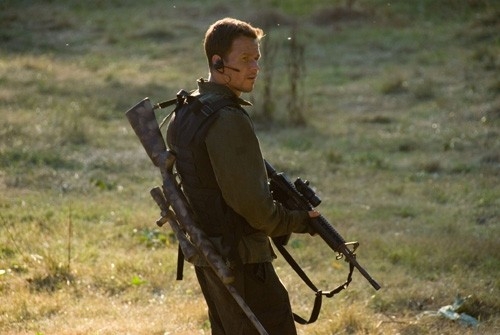 Mark Wahlberg in una scena del film Shooter