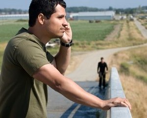 Michael Pena in una scena di Shooter, diretto da Antoine Fuqua