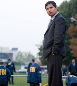 Michael Pena in una scena di Shooter