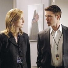 Laura Linney e Ryan Phillippe in una scena di Breach - L'infiltrato