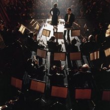 Marion Cotillard in una scena del film La vie en rose, la biopic su Edith Piaf