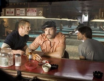 Martin Henderson, Ben Affleck e Peter Berg in una scena del film Smokin' Aces