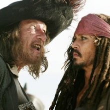 Geoffrey Rush e Johnny Depp in una scena di Pirati dei Caraibi: Ai confini del Mondo