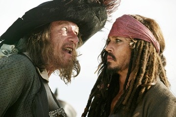 Geoffrey Rush e Johnny Depp in una scena di Pirati dei Caraibi: Ai confini del Mondo
