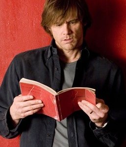 Jim Carrey in una scena del film The Number 23