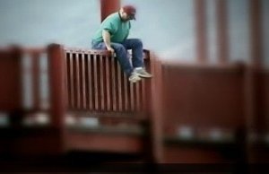 Una scena del film The Bridge