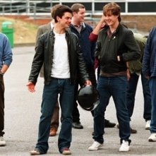 Jamie Parker, Dominic Cooper, Russell Tovey, Andrew Knott e James Corden in una scena del film The History Boys