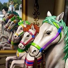 Una scena del film di Satoshi Kon, Paprika - Sognando un sogno