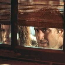 Kate Beckinsale e Luke Wilson in una sequenza del film Vacancy