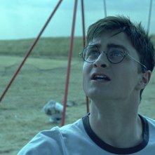 Daniel Radcliffe in una scena drammatica del film Harry Potter e l'Ordine della Fenice