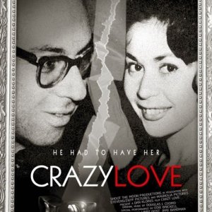 La locandina di Crazy Love