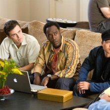 Casey Affleck, Don Cheadle e Shaobo Qin in una scena del film Ocean's Thirteen