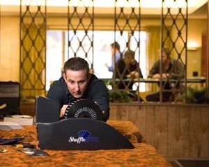 Eddie Jemison in una scena del film Ocean's Thirteen
