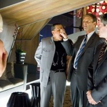 Matt Damon e Bob Einsteinin una scena del film Ocean's Thirteen