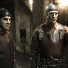 Roger Bart e Richard Burgi in una scena del film Hostel II