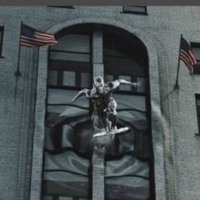 Una scena de I fantastici 4 e Silver Surfer