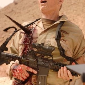 Una scena splatter del film The Hills Have Eyes II