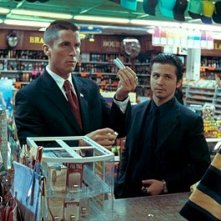 Bale e Rodriguez in una scena del film Harsh Times - I giorni dell'odio