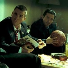 Christian Bale e Freddy Rodriguez nel film Harsh Times - I giorni dell'odio