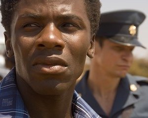 Derek Luke in una scena del film Catch a Fire