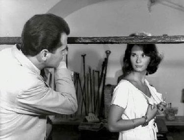 Lea Massari in una scena del film L'avventura