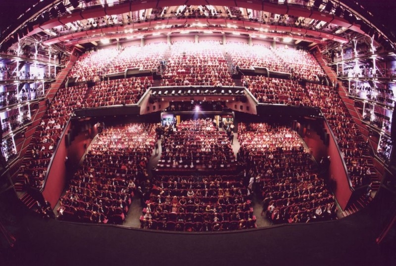 Una splendida veduta del Grand Theatre Lumiere