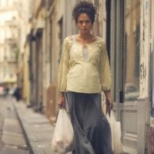 Angelina Jolie interpreta Mariane, vedova di Daniel Pearl in una scena del film A Mighty Heart