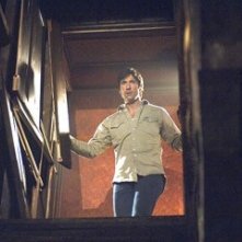 Dylan McDermott in una scena del film The Messengers