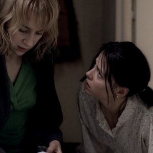 Una scena del film 4 Mesi, 3 Settimane e 2 Giorni (4 Luni, 3 Saptamini Si 2 Zile)